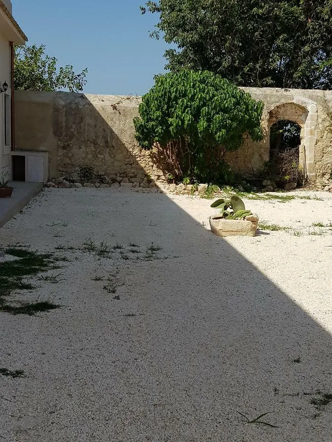 Baglio Sole degli Iblei Appartamento Avola 0*,  Italia